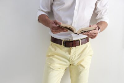 Jakie zalety mają markowe spodnie męskie?